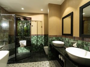 Luxury_family_villa_garden_7r301142